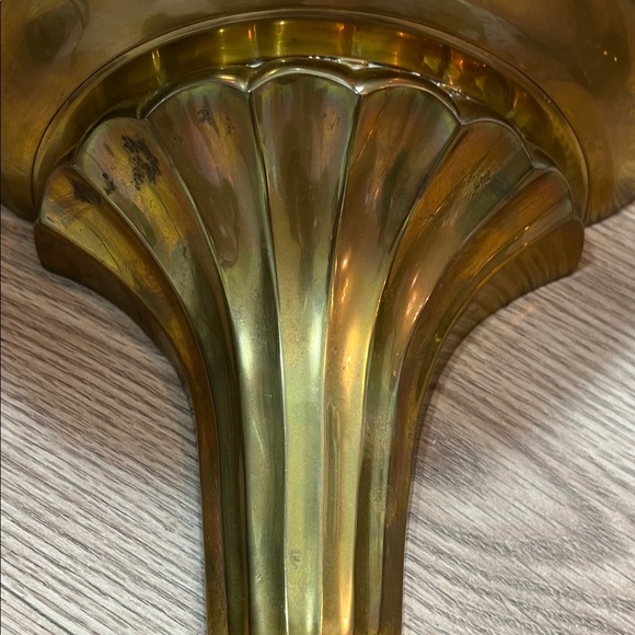 Vintage Brass Wall Shelves Set of 2 MCM Hollywood Regency Gold Tone Shelf - Picture 4 of 10
